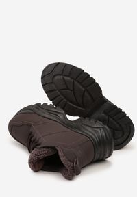 Born2be - Brązowe Traperki Sneakersy Vices na Grubej Tłoczonej Platformie Typu Traperki Narrise. Okazja: na co dzień. Kolor: brązowy. Materiał: jeans. Obcas: na platformie. Styl: casual #6
