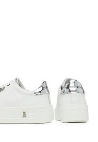 Patrizia Pepe Sneakersy PPJ305 30 Biały. Kolor: biały. Materiał: skóra #3