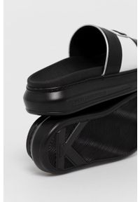 Karl Lagerfeld Klapki skórzane damskie kolor czarny na platformie. Kolor: czarny. Materiał: skóra. Obcas: na platformie