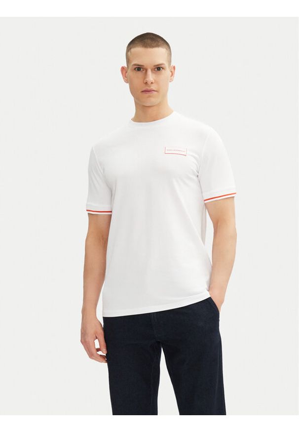 Karl Lagerfeld - KARL LAGERFELD T-Shirt 755020 552221 Biały Regular Fit. Typ kołnierza: dekolt w karo. Kolor: biały. Materiał: bawełna