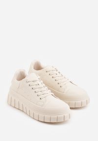Renee - Beżowe Sneakersy VICES na Platformie w Stylu Chunky z Perforacją Hypsyllis. Okazja: na co dzień. Kolor: beżowy. Materiał: jeans. Obcas: na platformie #4