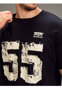 Sinsay - Bawełniana koszulka z napisem - czarny. Kolor: czarny. Materiał: bawełna. Wzór: napisy
