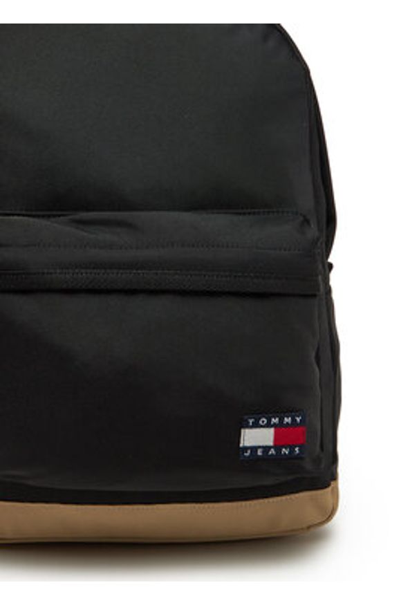 Tommy Jeans Plecak Tjm Ess Daily Dome Backpack AM0AM13356 Czarny. Kolor: czarny. Materiał: materiał