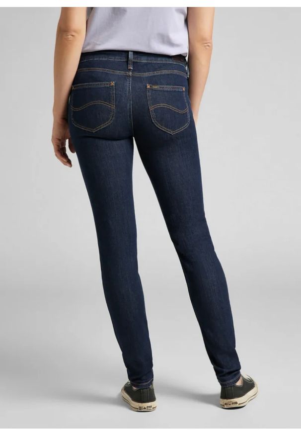Lee - LEE DAMSKIE SPODNIE JEANSOWE LEE SCARLETT SOLID BLUE 112145236