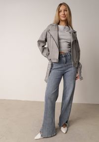 Born2be - Szary Bawełniany T-shirt w Prążki o Dopasowanym Kroju z Marszczeniem Cherita. Okazja: na co dzień. Kolor: szary. Materiał: bawełna. Wzór: prążki. Styl: casual, sportowy #4