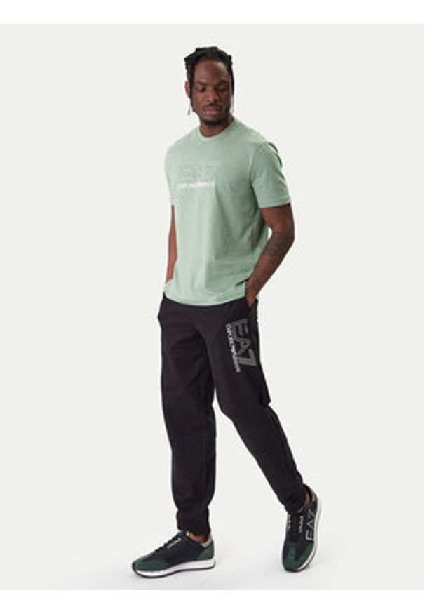 EA7 Emporio Armani T-Shirt 7M001307 AF10375 U7243 Zielony Regular Fit. Kolor: zielony. Materiał: bawełna