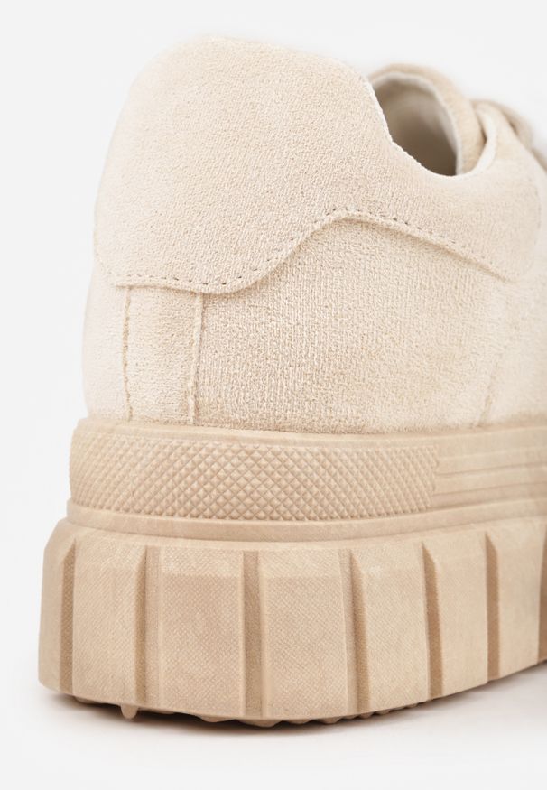 Renee - Beżowe Sneakersy Vices na Platformie z Tłoczeniem Ozdobione Perforacją Leaniael. Okazja: na co dzień. Kolor: beżowy. Materiał: jeans. Wzór: aplikacja. Obcas: na platformie