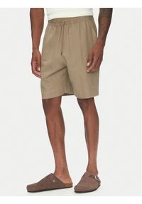 Emporio Armani Szorty materiałowe EM000681 AF12356 U6189 Brązowy Regular Fit. Kolor: brązowy. Materiał: len, wiskoza #1