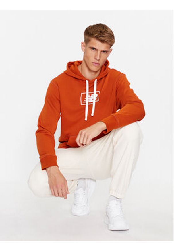 New Balance Bluza NB Essentials Hoodie MT33508 Brązowy Regular Fit. Kolor: brązowy. Materiał: syntetyk
