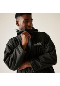 Płaszcz plażowy wodoodporny Changing Robe Regatta. Kolor: czarny, wielokolorowy, biały. Sport: turystyka piesza #1