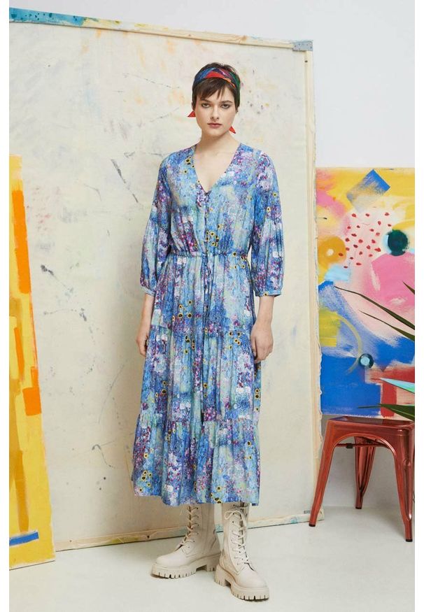 medicine - Medicine sukienka kolor niebieski maxi rozkloszowana. Kolor: niebieski. Materiał: tkanina. Typ sukienki: rozkloszowane. Długość: maxi