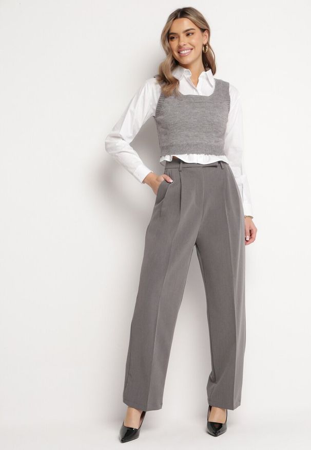 Born2be - Ciemnoszare Garniturowe Spodnie z Wysokim Stanem i Szerokimi Nogawkami Cerda. Okazja: na spotkanie biznesowe. Stan: podwyższony. Kolor: szary. Styl: elegancki, biznesowy