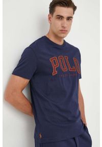 Polo Ralph Lauren t-shirt bawełniany kolor granatowy z aplikacją. Typ kołnierza: polo. Kolor: niebieski. Materiał: bawełna. Wzór: aplikacja