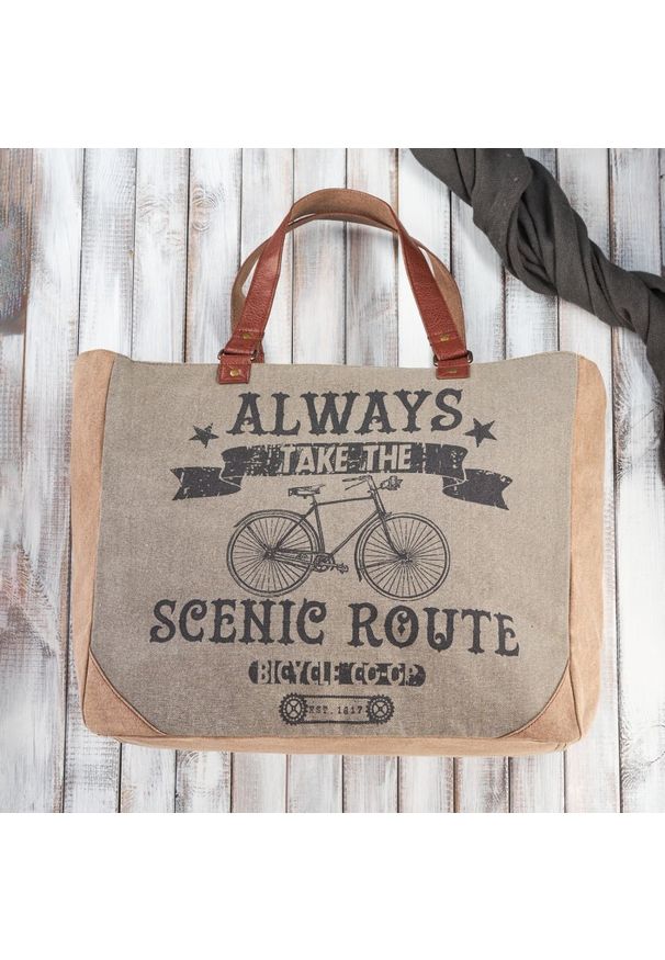 Duża shopperka z nadrukiem PAOLO PERUZZI E-13-MC beżowa. Kolor: beżowy. Wzór: nadruk. Materiał: z nadrukiem. Rodzaj torebki: na ramię