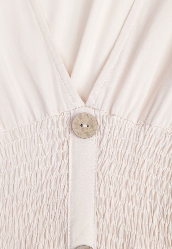 Born2be - Beżowa Sukienka z Wiskozy Heeny. Okazja: na co dzień, na randkę. Kolor: beżowy. Materiał: wiskoza. Wzór: aplikacja, gładki. Sezon: lato. Styl: casual. Długość: maxi