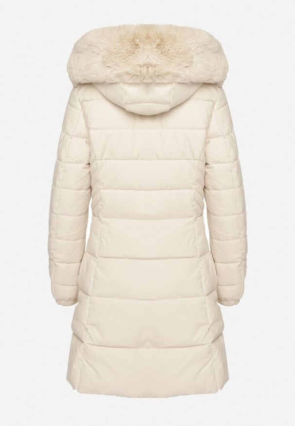 Born2be - Jasnobeżowa Pikowana Kurtka z Kapturem i Futerkiem z Możliwością Odpięcia Taralina. Okazja: na spacer, na co dzień. Typ kołnierza: kaptur. Kolor: beżowy. Materiał: futro. Styl: casual, klasyczny