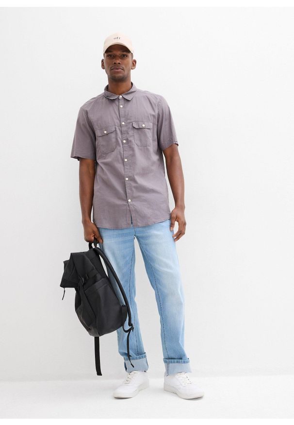 bonprix - Koszula z krótkim rękawem, z czystej bawełny. Typ kołnierza: kołnierzyk włoski. Kolor: szary. Materiał: materiał, bawełna. Długość rękawa: krótki rękaw. Długość: krótkie. Sezon: lato