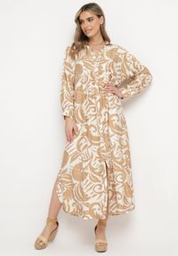 Born2be - Beżowa Sukienka Szmizjerka Zapinana na Guziki z Falbanką Lavernia. Okazja: na co dzień, na randkę. Typ kołnierza: dekolt w kształcie V, kołnierz z falbankami. Kolor: beżowy. Materiał: materiał, wiskoza, jeans. Długość rękawa: długi rękaw. Typ sukienki: szmizjerki. Styl: klasyczny, casual, elegancki #6