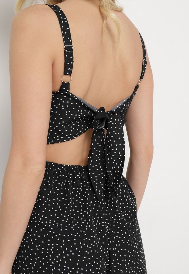 Born2be - Czarny Kombinezon Aereira. Okazja: na imprezę, na co dzień. Kolor: czarny. Długość rękawa: na ramiączkach. Długość: długie. Wzór: aplikacja, kropki. Sezon: lato. Styl: casual