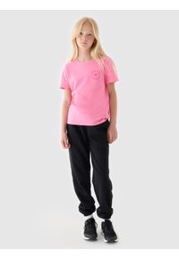 4f - 4F T-shirt z nadrukiem dziewczęcy - różowy 140 (9-10 lat). Okazja: na co dzień. Kolor: różowy. Materiał: bawełna, jersey, dzianina. Długość rękawa: krótki rękaw. Długość: krótkie. Wzór: nadruk. Sezon: lato. Styl: klasyczny, sportowy, casual