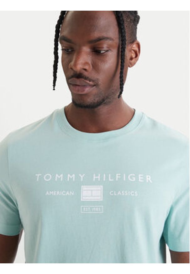 TOMMY HILFIGER - Tommy Hilfiger T-Shirt Brand Love MW0MW42365 Zielony Regular Fit. Kolor: zielony. Materiał: bawełna