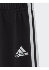 Adidas - adidas Komplet dresowy Essentials Full-Zip Hooded Jogger Set HR5866 Czarny Regular Fit. Kolor: czarny. Materiał: dresówka