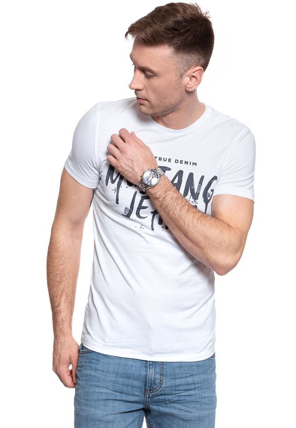 Mustang - MUSTANG T SHIRT Aaron C Print 1009531 2045. Wzór: nadruk