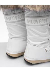 Moon Boot - MOON BOOT - Białe śniegowce Monaco WP 2. Wysokość cholewki: przed kolano. Kolor: biały. Materiał: kauczuk, futro, nylon. Szerokość cholewki: normalna #5