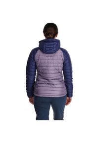 Kurtka puchowa damska Rab Microlight Alpine Jacket z kapturem. Typ kołnierza: kaptur. Kolor: fioletowy. Materiał: puch