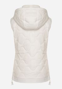 Born2be - Biała Kamizelka z Odpinanym Kapturem Ozdobiona Pikowaniem Cirisse. Okazja: na spacer, na co dzień. Kolor: biały. Materiał: jeans. Wzór: aplikacja. Styl: casual, elegancki, klasyczny #5