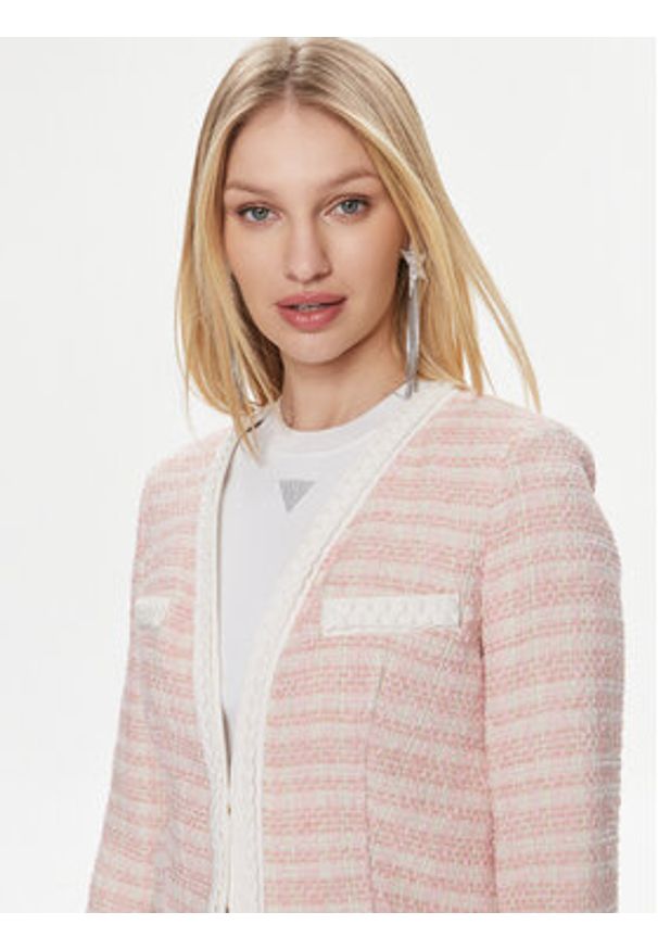 Guess Marynarka Tosca Braid Boucle J W4RN38 WFWV2 Różowy Regular Fit. Kolor: różowy. Materiał: syntetyk