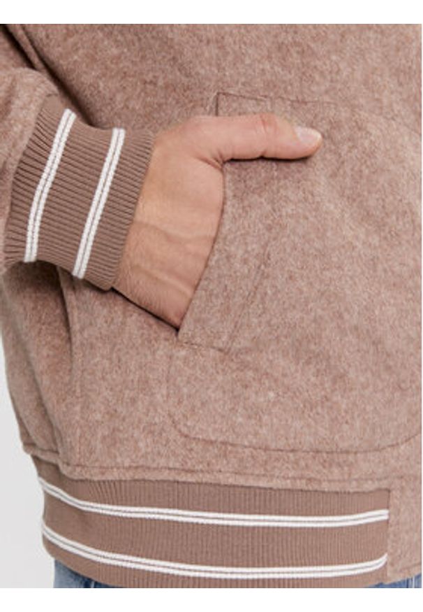 Guess Kurtka bomber Logo M4RL39 WFWS2 Beżowy Regular Fit. Kolor: beżowy. Materiał: syntetyk