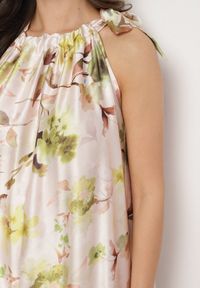 Born2be - Zielona Satynowa Sukienka w Kwiaty Fenaresia. Okazja: na co dzień, na spacer. Kolor: zielony. Materiał: satyna. Długość rękawa: na ramiączkach. Wzór: kwiaty. Sezon: lato. Typ sukienki: proste. Styl: casual, elegancki #2