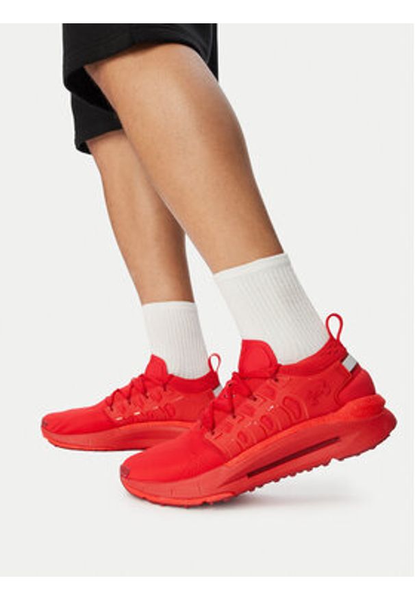 Under Armour Sneakersy UA Phantom X 6007183 600 Czerwony. Kolor: czerwony. Materiał: materiał