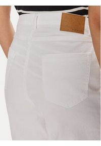 Tatuum Szorty jeansowe Romikisa T2409.162 Biały Regular Fit. Kolor: biały. Materiał: bawełna #3