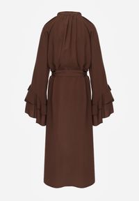 Born2be - Brązowa Wiskozowa Sukienka Koszulowa z Falbanami przy Rękawach i Paskiem Dinirae. Okazja: na co dzień. Kolor: brązowy. Materiał: wiskoza. Typ sukienki: koszulowe. Styl: casual, klasyczny #4