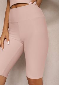 Renee - Różowe Szorty Typu Kolarki High Waist z Prążkowanego Materiału Vimara. Stan: podwyższony. Kolor: różowy. Materiał: prążkowany, materiał. Sezon: lato #4