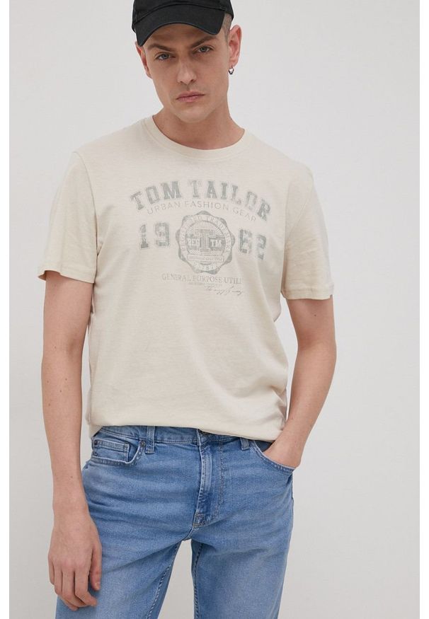 Tom Tailor T-shirt bawełniany kolor beżowy gładki. Okazja: na co dzień. Kolor: beżowy. Materiał: bawełna. Wzór: gładki. Styl: casual