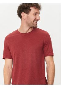 BOSS - Boss T-Shirt Tiburt 456 50511612 Czerwony Regular Fit. Kolor: czerwony. Materiał: len