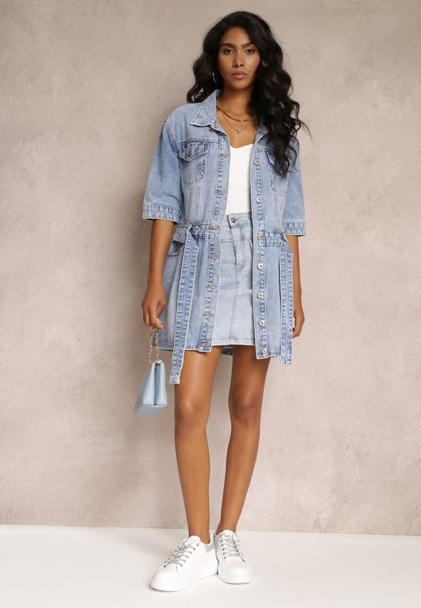 Renee - Niebieska Sukienka Koszulowa z Jeansu z Paskiem i Guzikami Avaleen. Kolor: niebieski. Materiał: jeans. Typ sukienki: koszulowe. Długość: mini