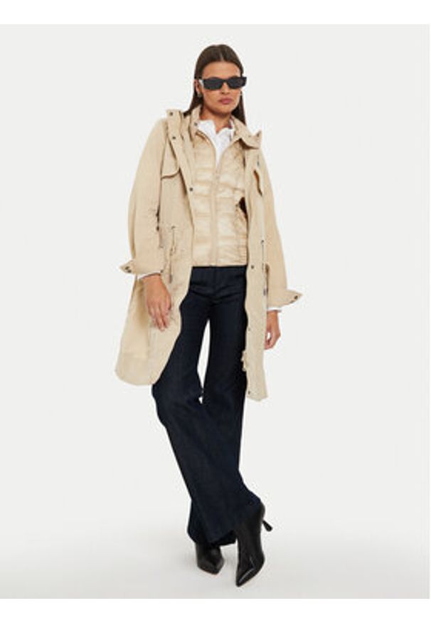 Guess Parka W4YL24 WGAW2 Beżowy Regular Fit. Kolor: beżowy. Materiał: syntetyk