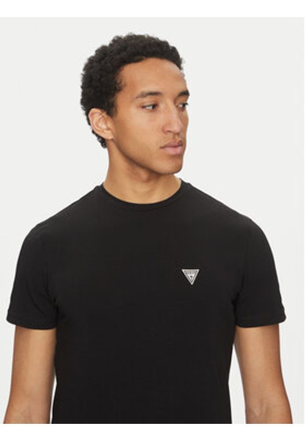 Guess T-Shirt U5GM11 K6YW1 Czarny Regular Fit. Kolor: czarny. Materiał: bawełna
