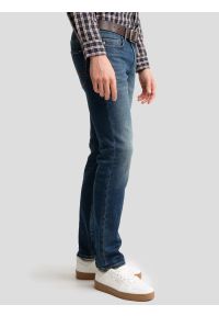 Big-Star - Jeansy męskie dopasowane z przetarciami granatowe Terry 541. Okazja: na co dzień. Stan: obniżony. Kolor: niebieski. Styl: casual #8