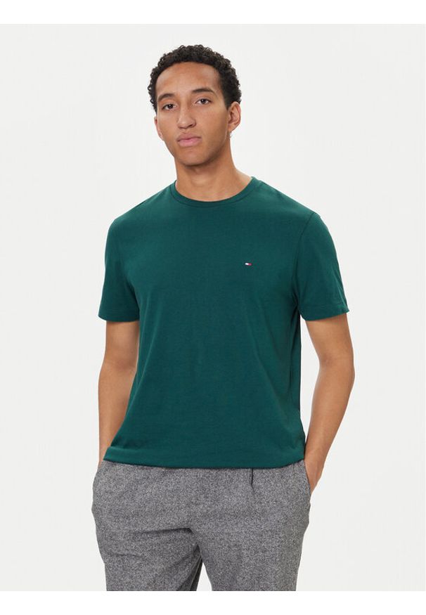 TOMMY HILFIGER - Tommy Hilfiger T-Shirt Ess Seasonal MW0MW39995 Zielony Regular Fit. Kolor: zielony. Materiał: bawełna