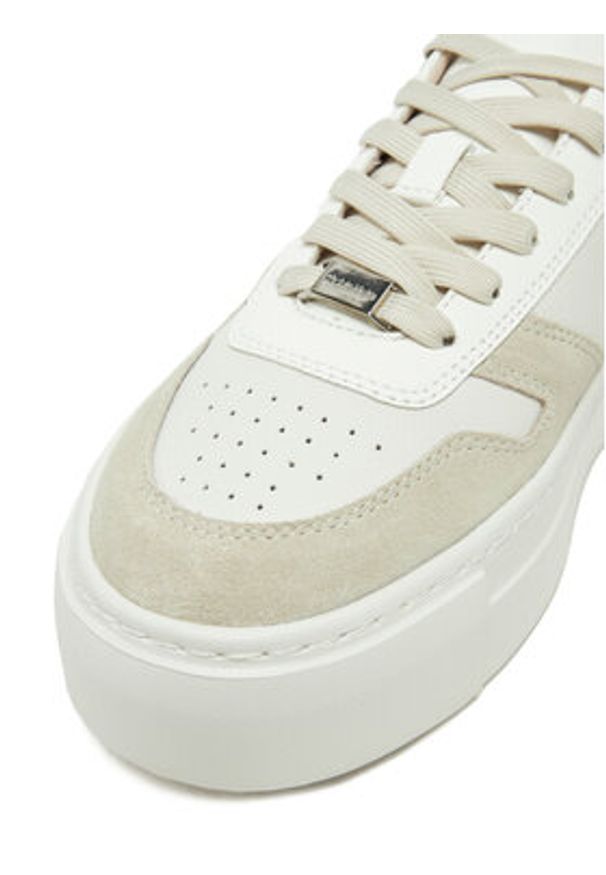 Calvin Klein Sneakersy HW0HW02409 Biały. Kolor: biały. Materiał: skóra
