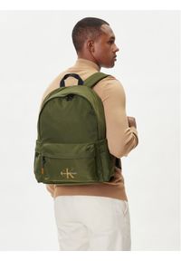 Calvin Klein Plecak Bold Round Backpack LV04D3114G Zielony. Kolor: zielony. Materiał: materiał #1