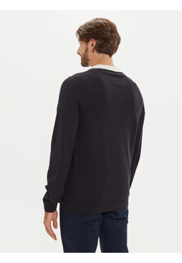 s.Oliver Sweter 2143173 Czarny Regular Fit. Kolor: czarny. Materiał: bawełna