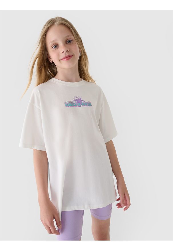 4f - 4F T-shirt oversize z nadrukiem dziewczęcy - biały 146 (10-11 lat). Okazja: na co dzień. Kolor: biały. Materiał: dzianina, bawełna, jersey. Długość rękawa: krótki rękaw. Długość: krótkie. Wzór: nadruk. Sezon: lato. Styl: wakacyjny, sportowy, klasyczny, casual