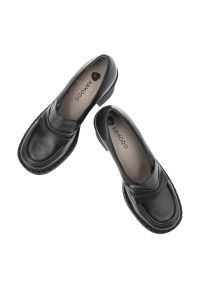 Czarne Półbuty Armodo Modne Buty Damskie. Okazja: na spotkanie biznesowe. Zapięcie: pasek. Kolor: czarny. Materiał: nubuk. Obcas: na obcasie. Styl: elegancki, biznesowy, wizytowy, klasyczny. Wysokość obcasa: średni #6