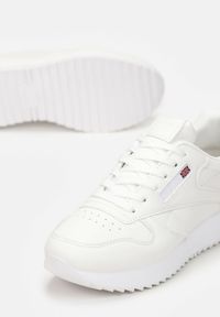 Renee - Białe Sneakersy Cheneda. Kolor: biały. Szerokość cholewki: normalna. Wzór: aplikacja #4
